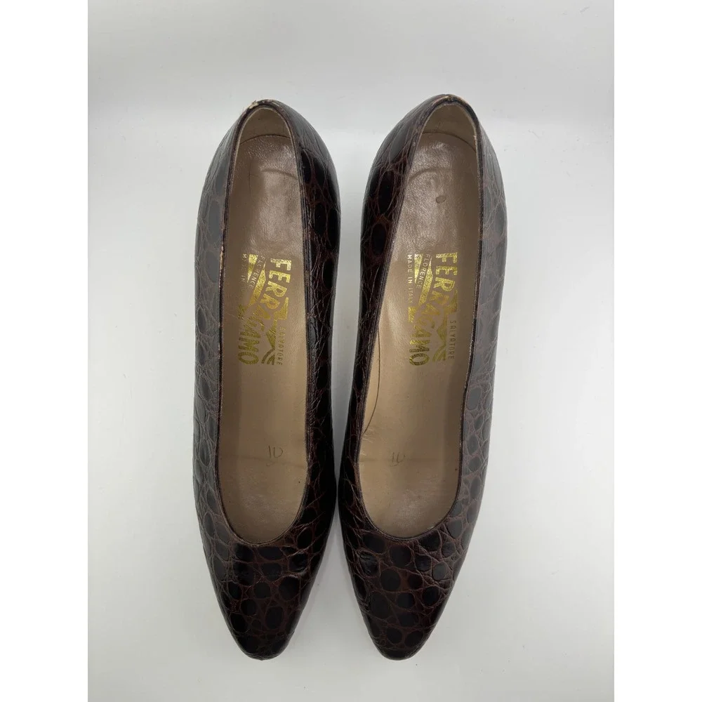 Salvatore Ferragamo Brown Croc Embossed Leather Pumps Heels DE 9237 10 B Italy